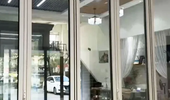Heavy duty folding glass door