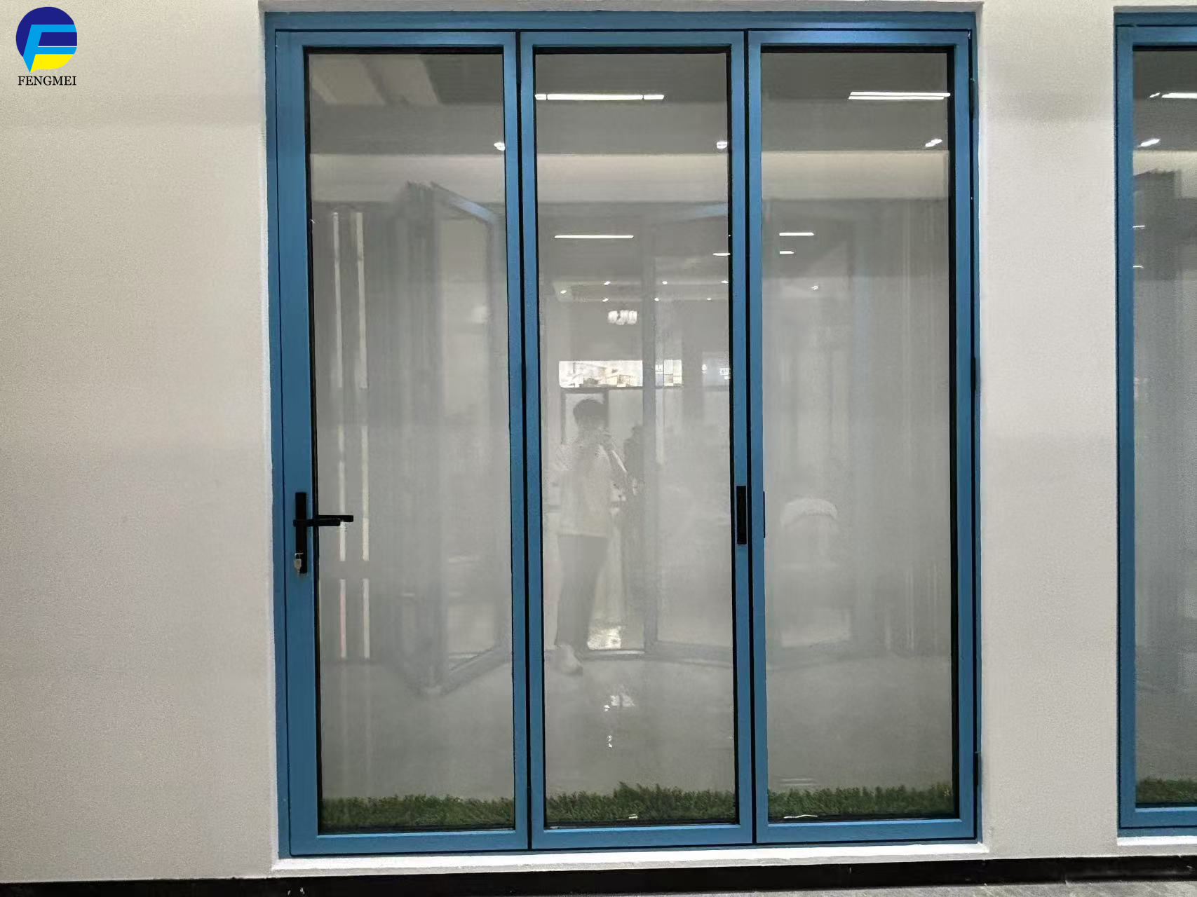 fold door.jpg